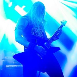 Meet your Posher, Casey